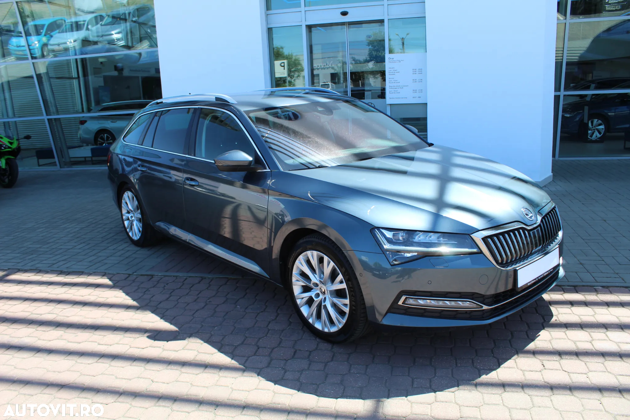 Skoda Superb Combi 2.0 TDI DSG Style - 4