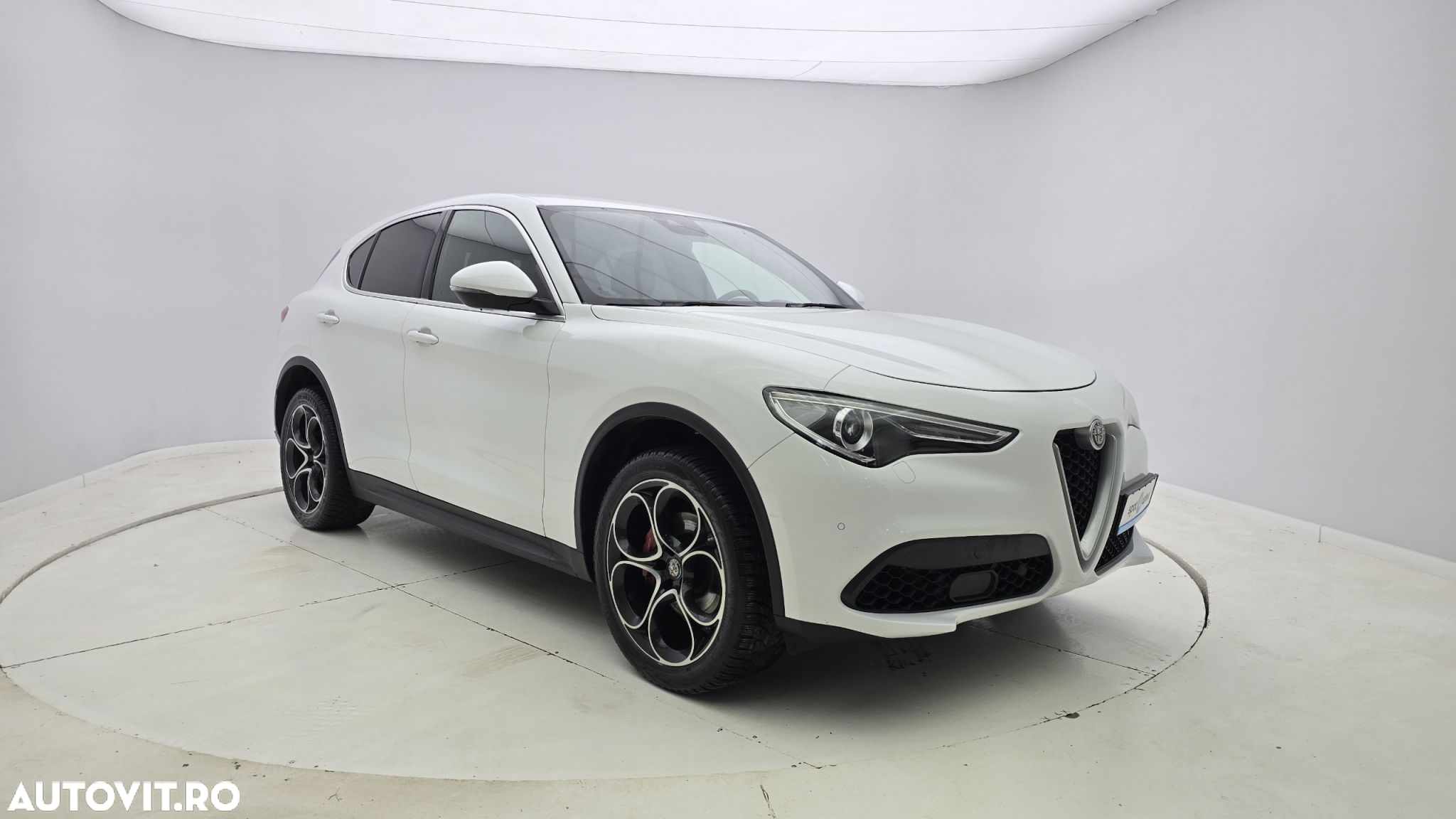 Alfa Romeo Stelvio 2.0 Turbo AWD AT8 Super - 4