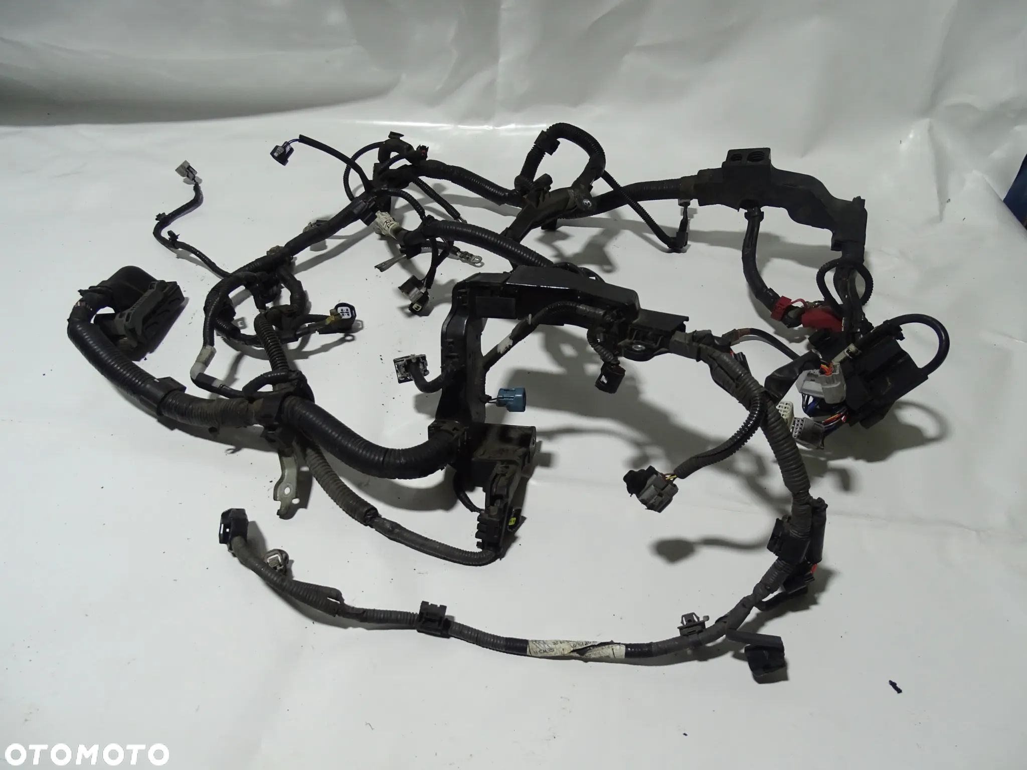 WIĄZKA INSTALACJA SILNIKA 1.6 VALVEMATIC TOYOTA AURIS I E15 LIFT 82121-02R40F F-VAT - 1