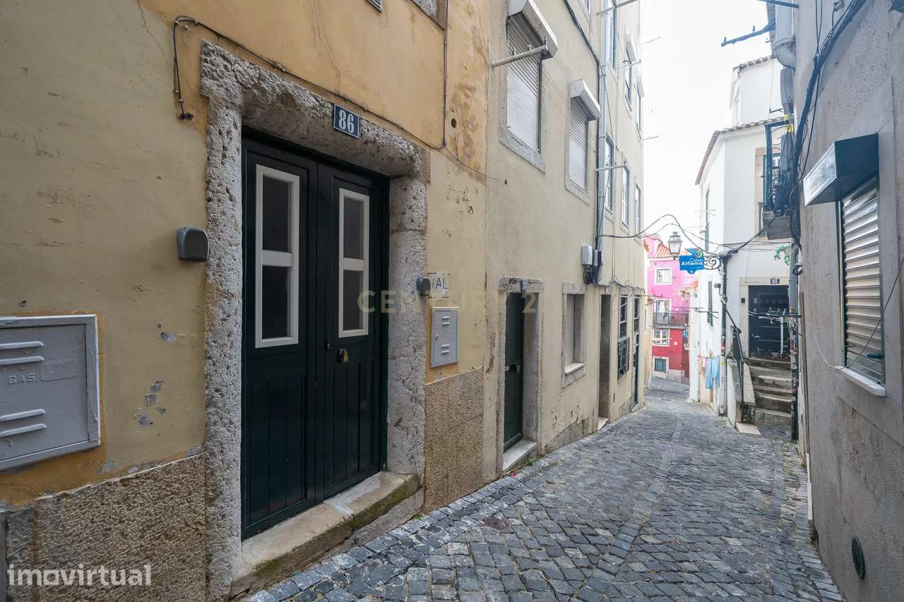 Apartamento, 38 m², Santa Maria Maior - Grande imagem: 2/18