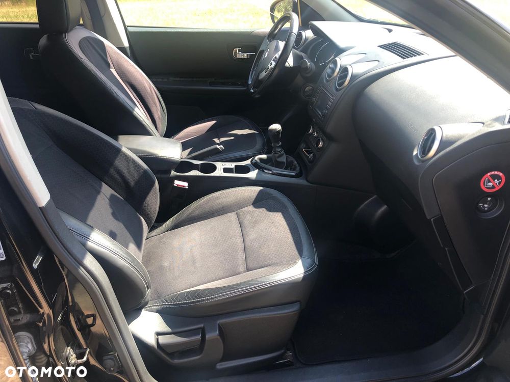 Nissan Qashqai 1.5 dCi DPF 360 - 6
