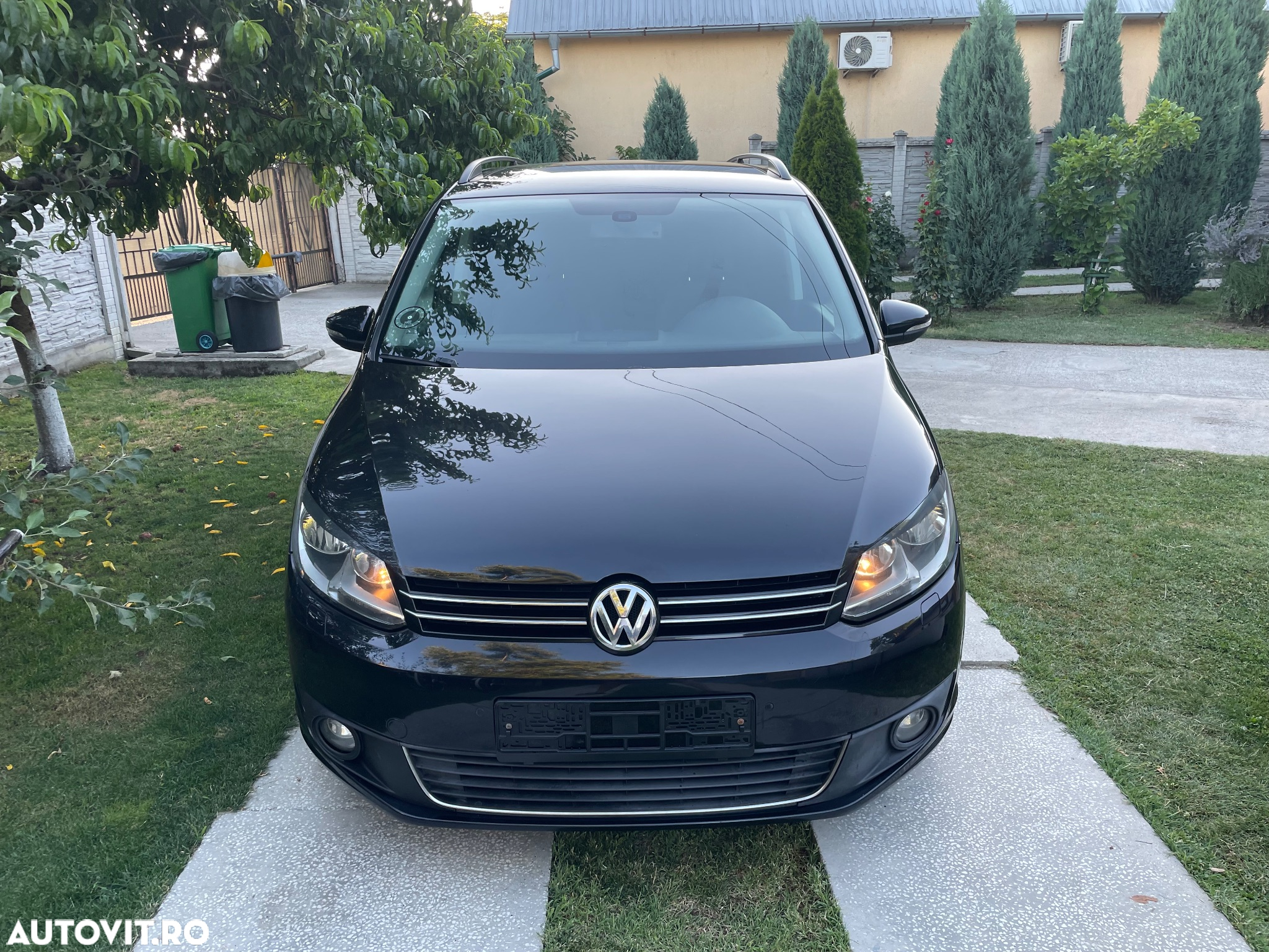 Volkswagen Touran - 15