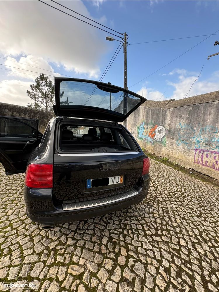 Porsche Cayenne - 2