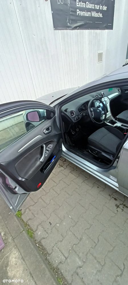 Ford Mondeo 2.0 TDCi Titanium - 19