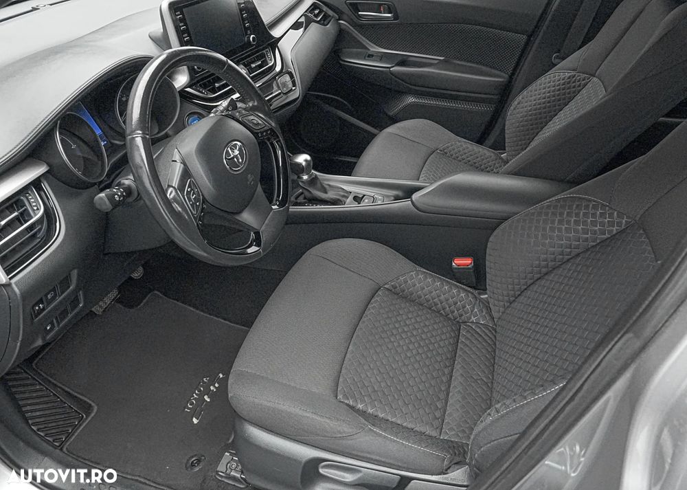 Toyota C-HR 1.8 HSD 122 CP 4x2 CVT Core - 12