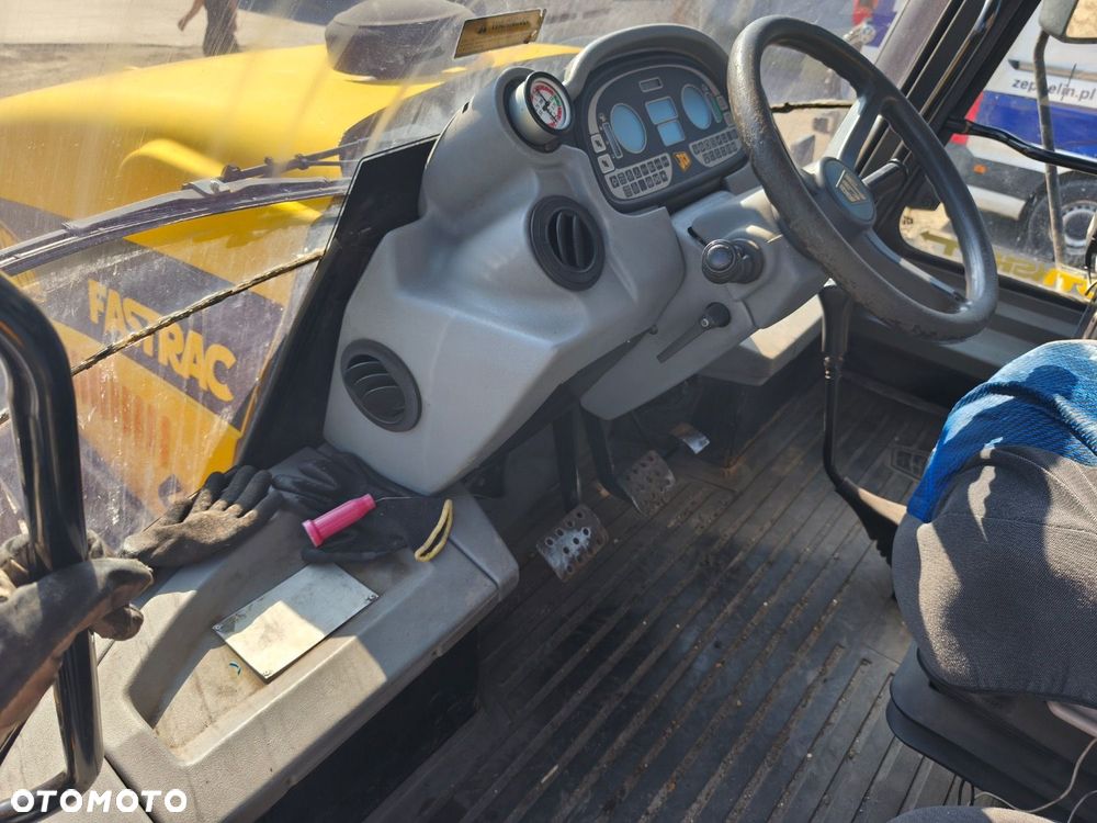 JCB Fastrac 3185 4X4 - 30