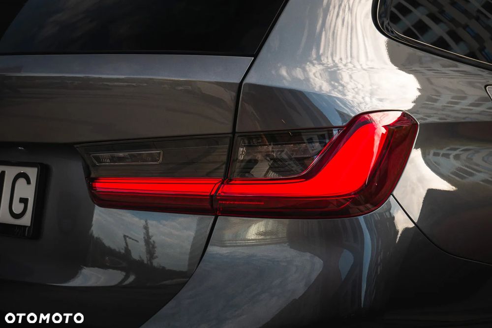 BMW Seria 3 320d xDrive mHEV M Sport - 18