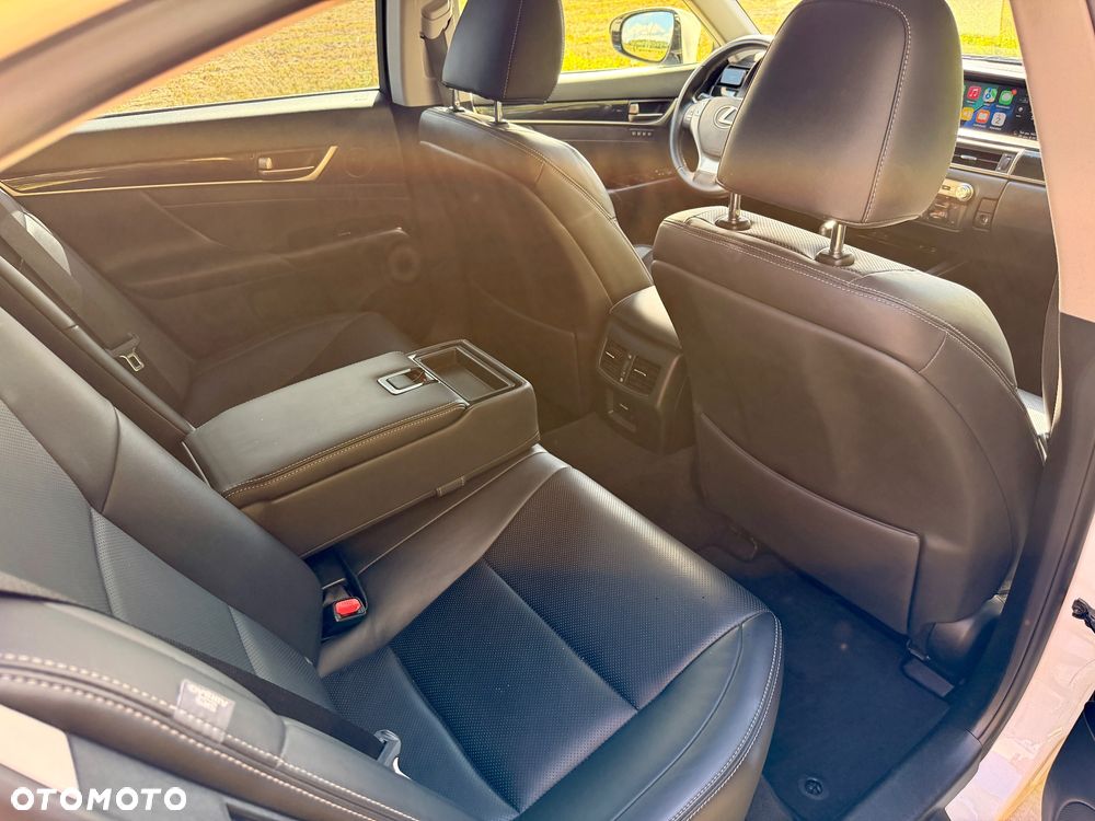 Lexus GS - 16
