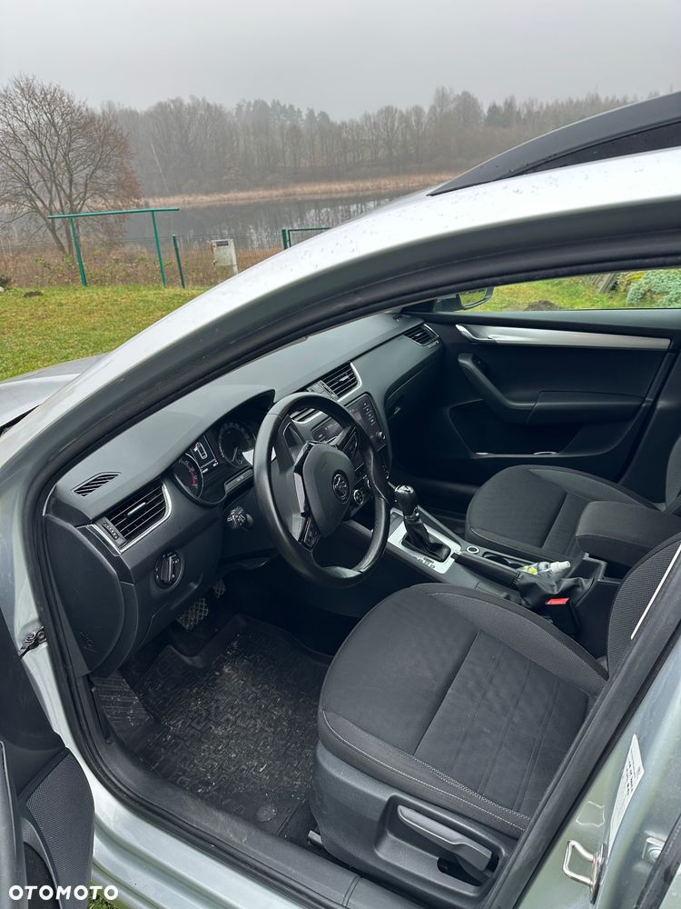 Skoda Octavia Scout 2.0 TDI 4x4 DSG - 3