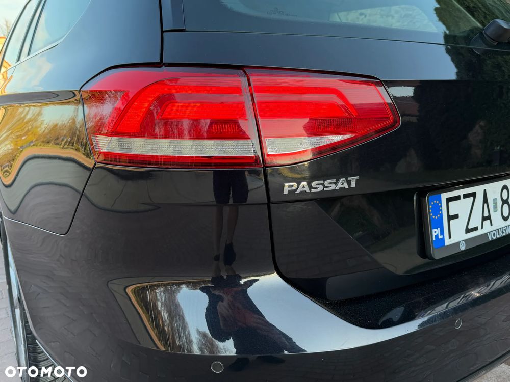 Volkswagen Passat 2.0 TDI (BlueMotion Technology) Highline - 9