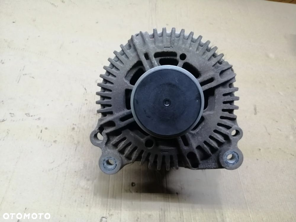 Volkswagen Passat B6 2.0 TDi alternator Valeo 180A 021903026L TG17C019 - 4