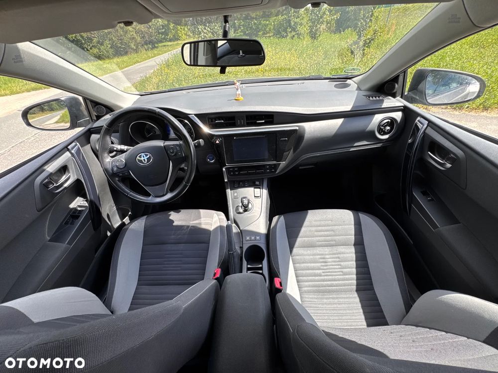 Toyota Auris - 10