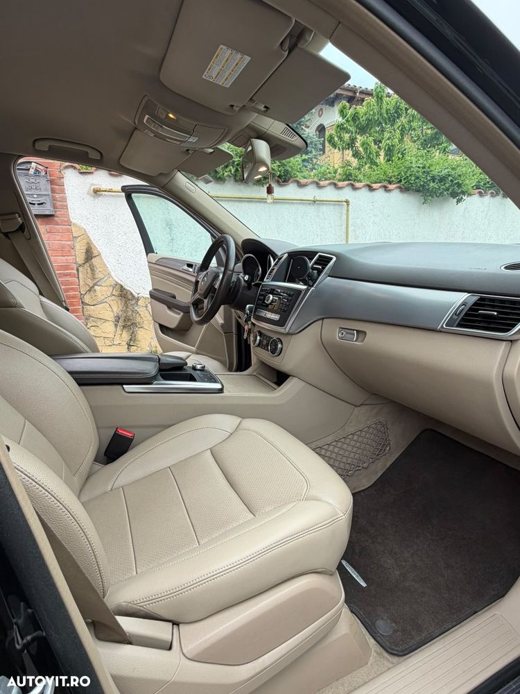 Mercedes-Benz ML - 14