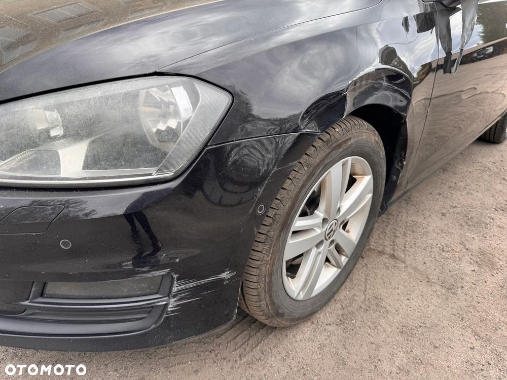 Volkswagen Golf 1.6 TDI DPF BlueMotion - 9