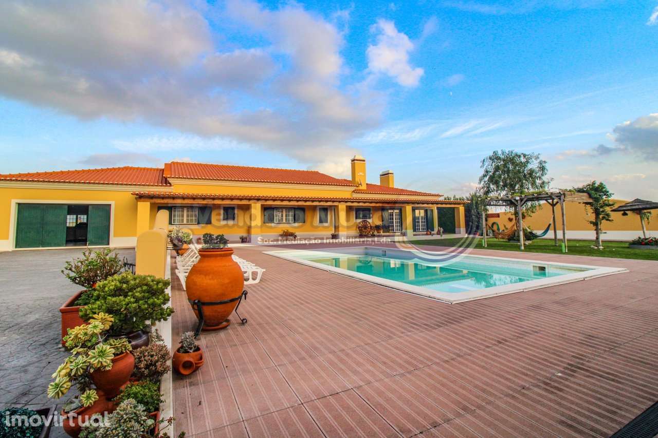 Moradia de luxo de tipologia T4+1 em Benavente (B561) - Grande imagem: 4/36