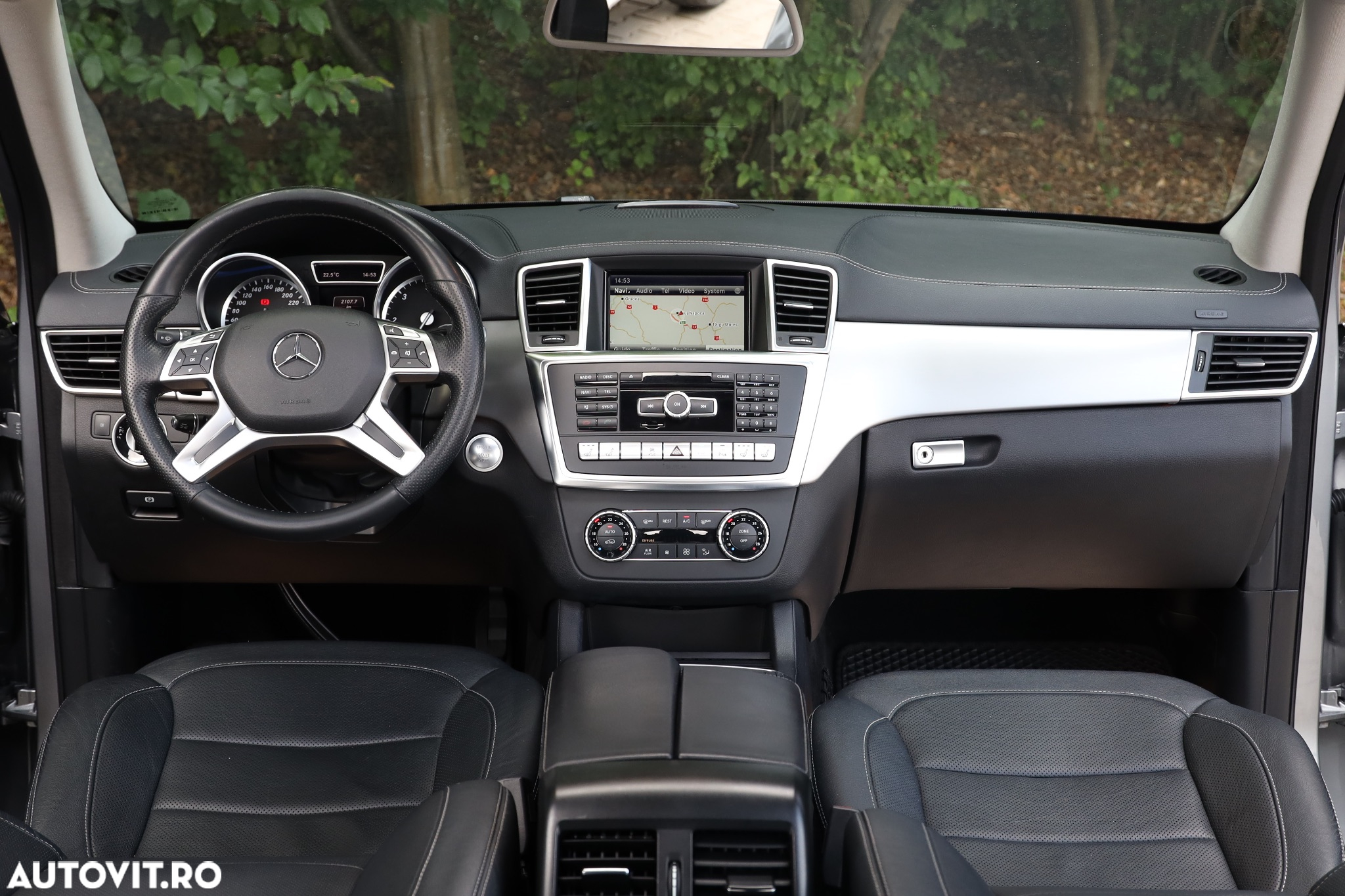 Mercedes-Benz GL 350 BlueTEC 4Matic 7G-TRONIC - 17