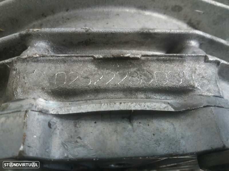 CAIXA VELOCIDADES AUDI A4 2000 - 1