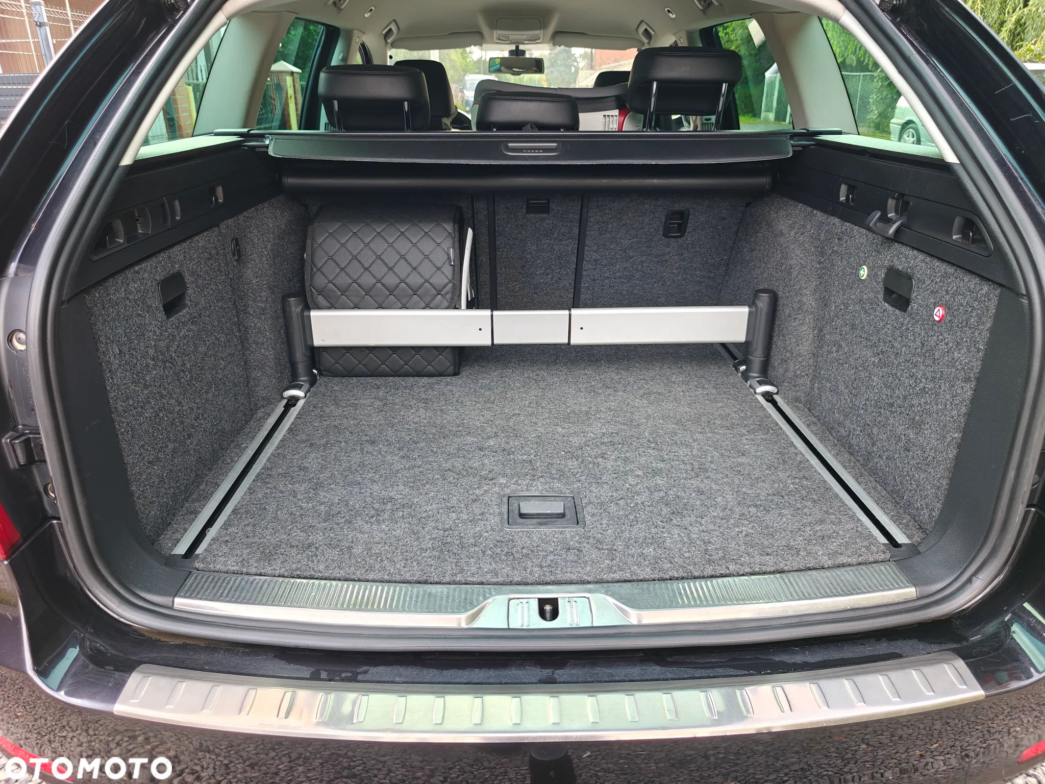 Skoda Superb 2.0 TDI Elegance DSG - 8
