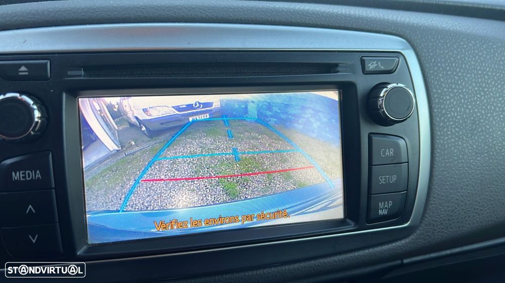 Toyota Yaris 1.4 D-4D Comfort+Navi - 17