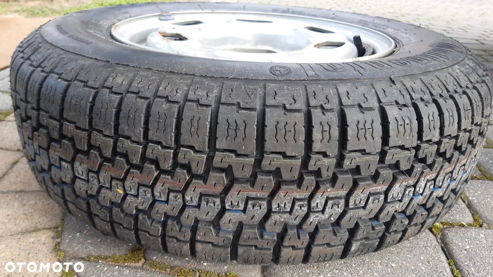 Volkswagen Passat 1.8 GL - 28