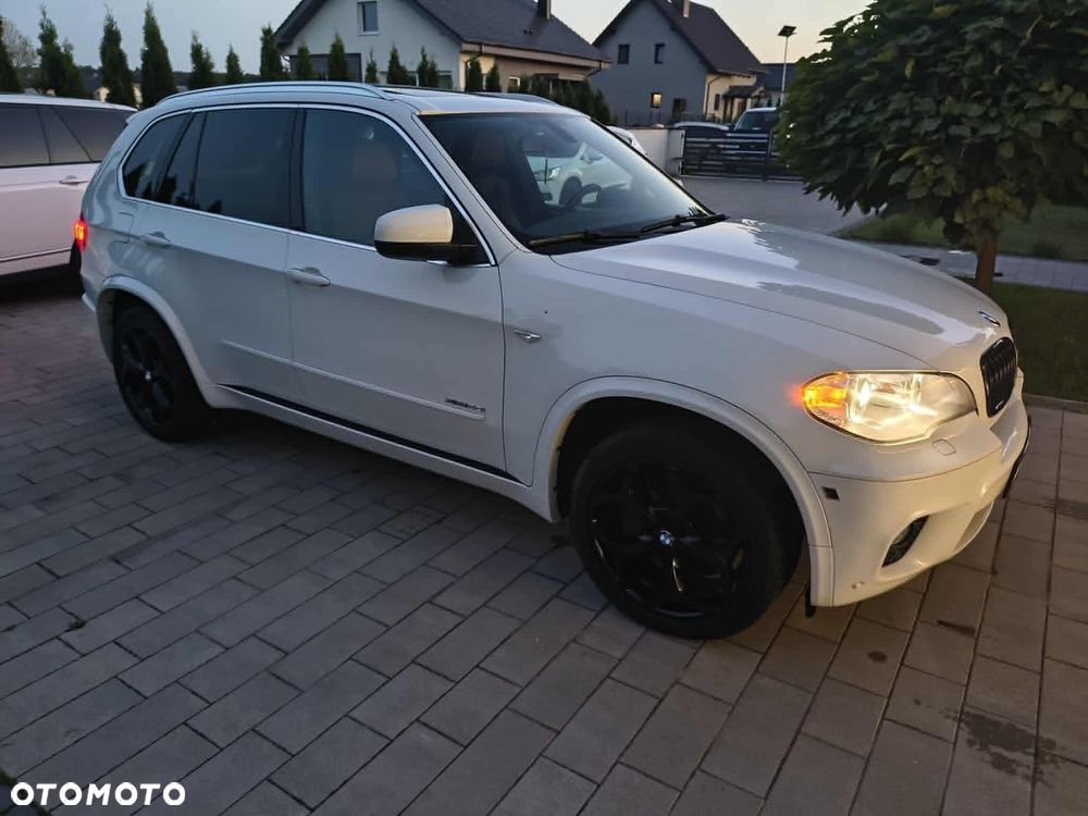 BMW X5 5.0i xDrive - 1