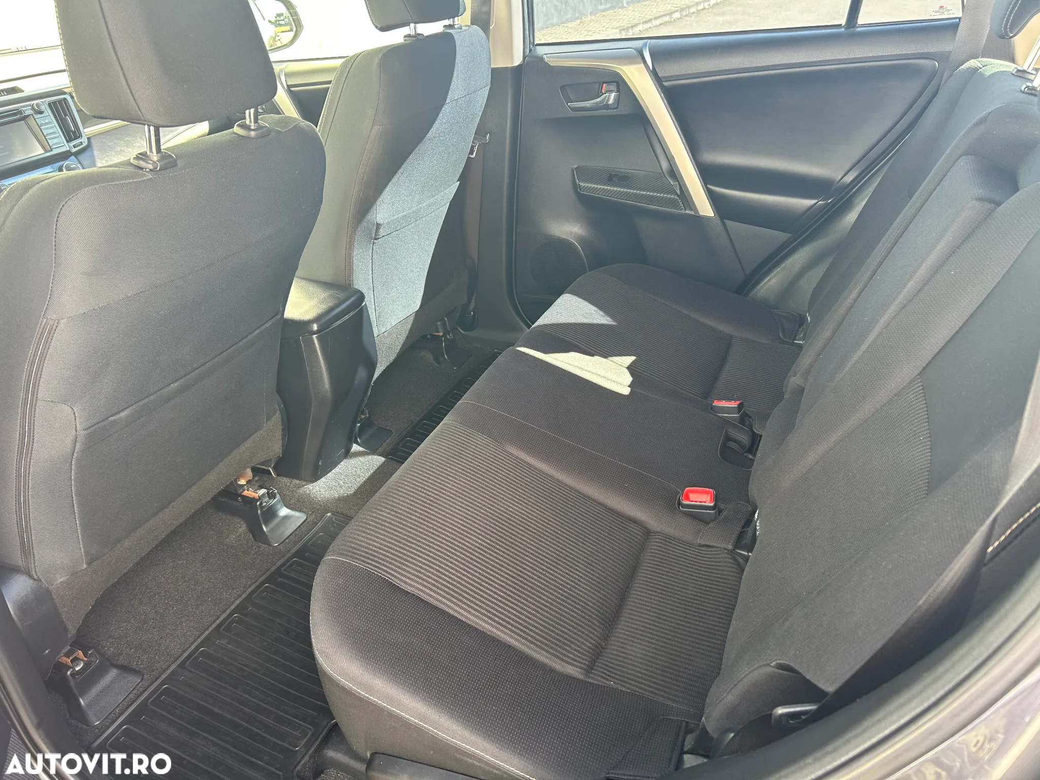 Toyota RAV4 - 21