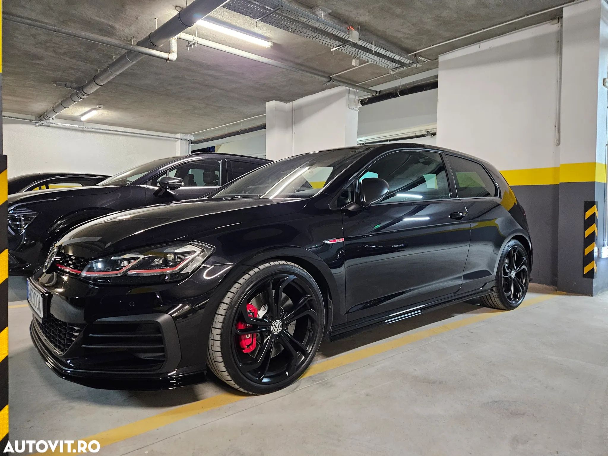 Volkswagen Golf GTI TCR 2.0 TSI OPF DSG - 1