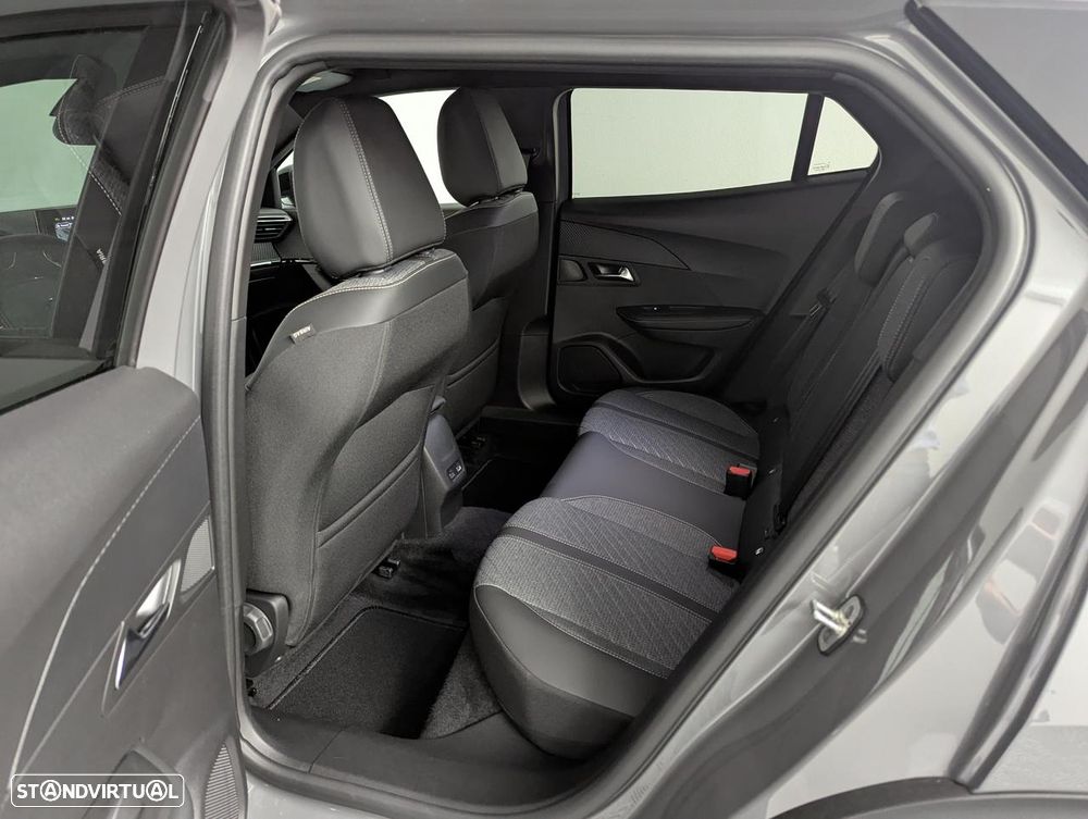 Peugeot e-2008 GT - 10