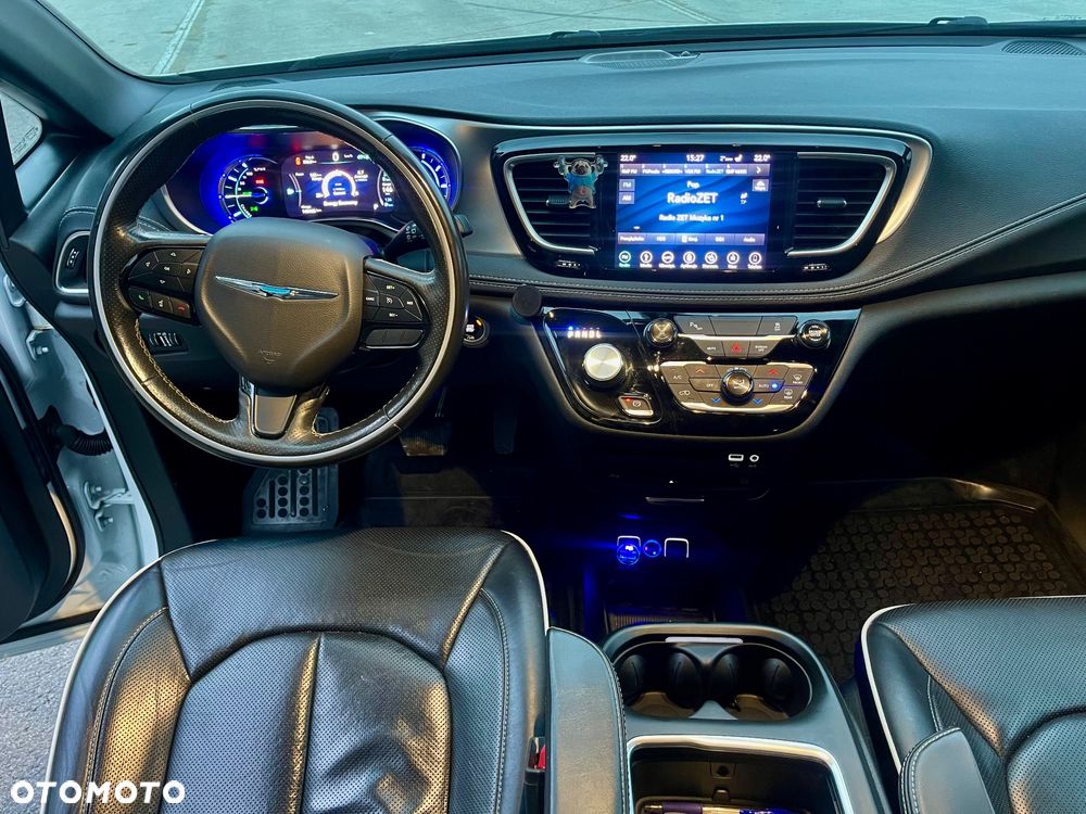 Chrysler Pacifica - 10