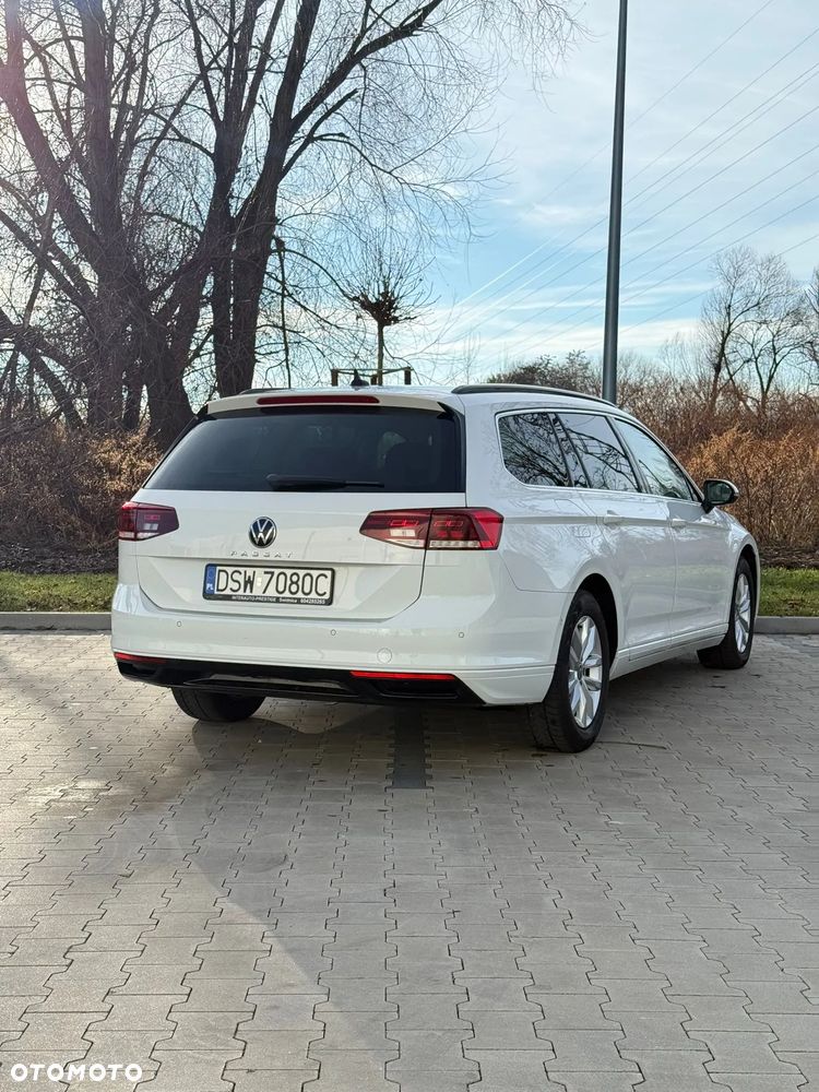 Volkswagen Passat 2.0 TDI SCR Comfortline DSG - 13