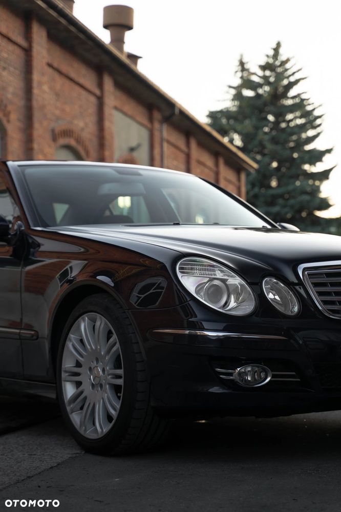 Mercedes-Benz Klasa E 500 4-Matic Elegance - 1