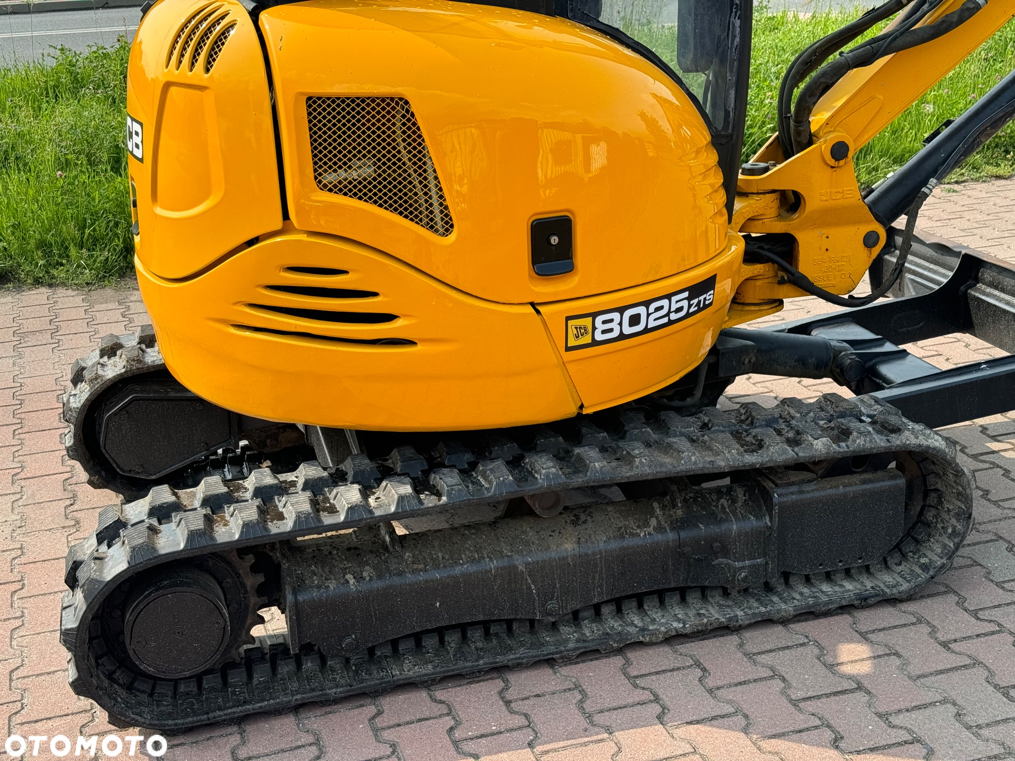 JCB 8025 - 11