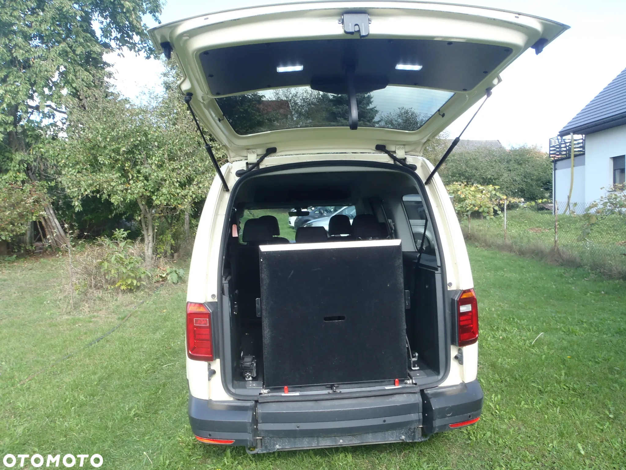 Volkswagen Caddy 2.0 TDI (5-Si.) Trendline Blue Motion - 13