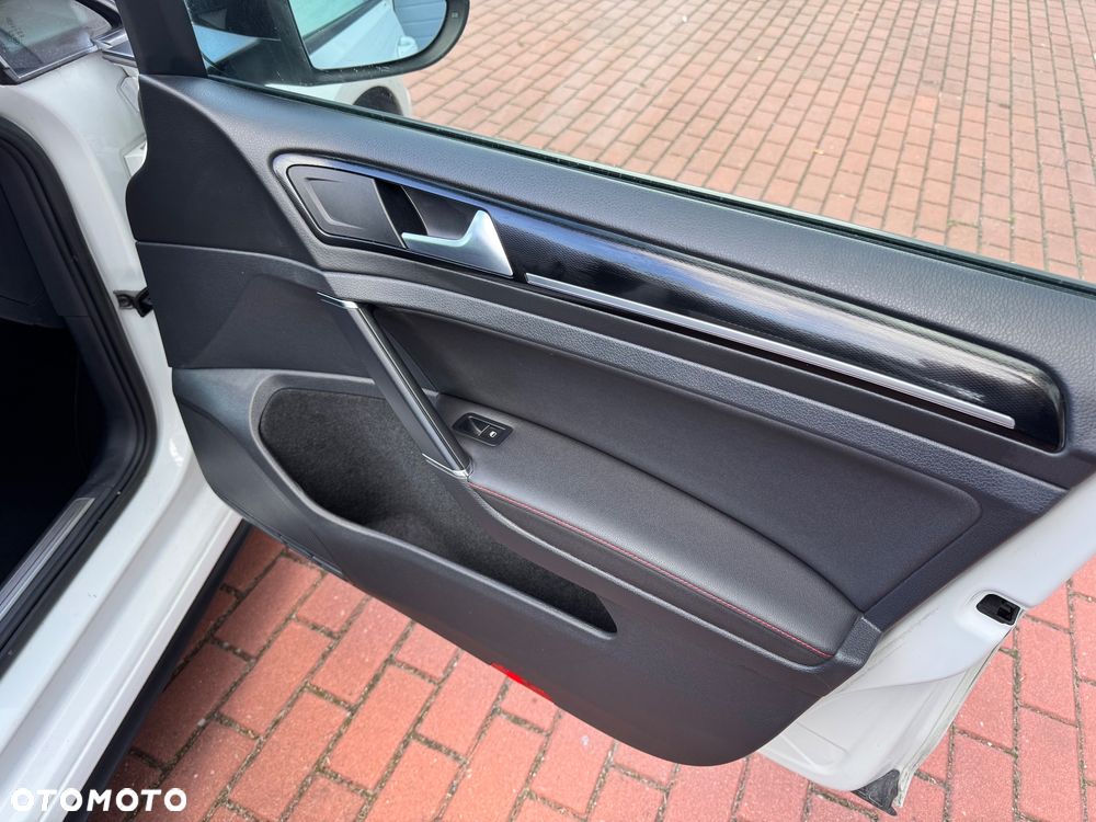 Volkswagen Golf 2.0 TSI BMT GTI Performance DSG - 31