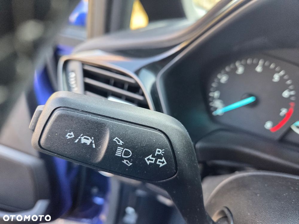 Ford Fiesta 1.0 EcoBoost S&S TITANIUM - 22