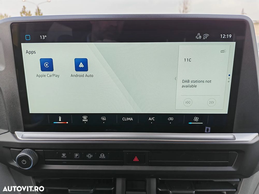 Volkswagen Transporter - 24