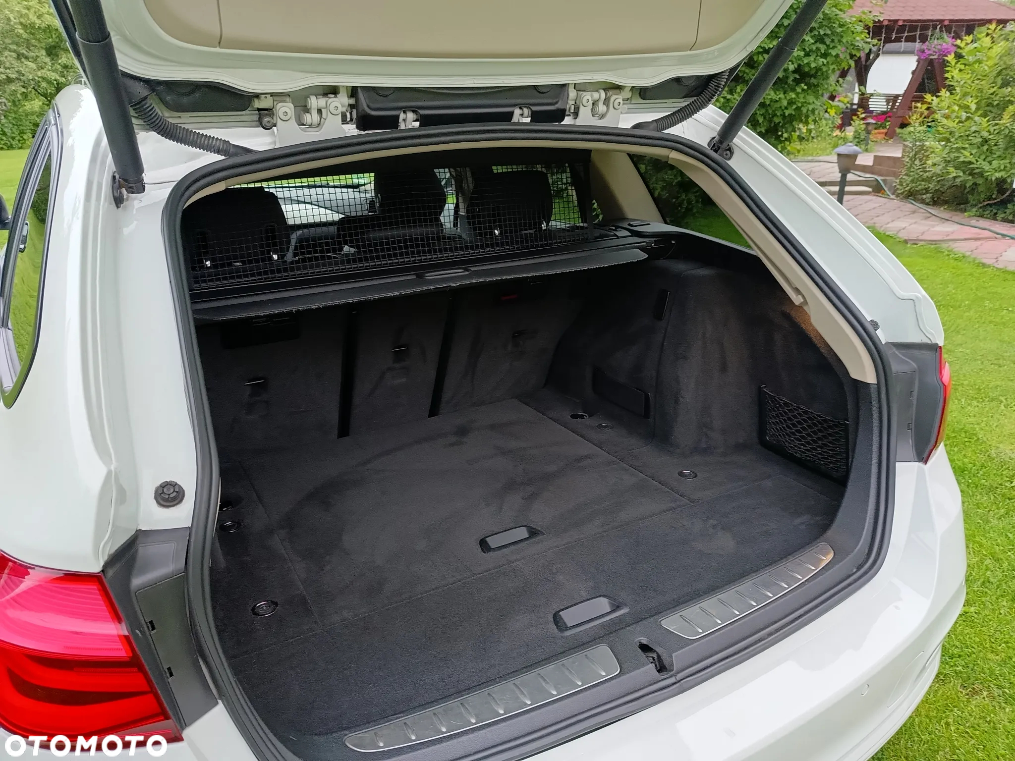 BMW Seria 3 318d Luxury Line - 11