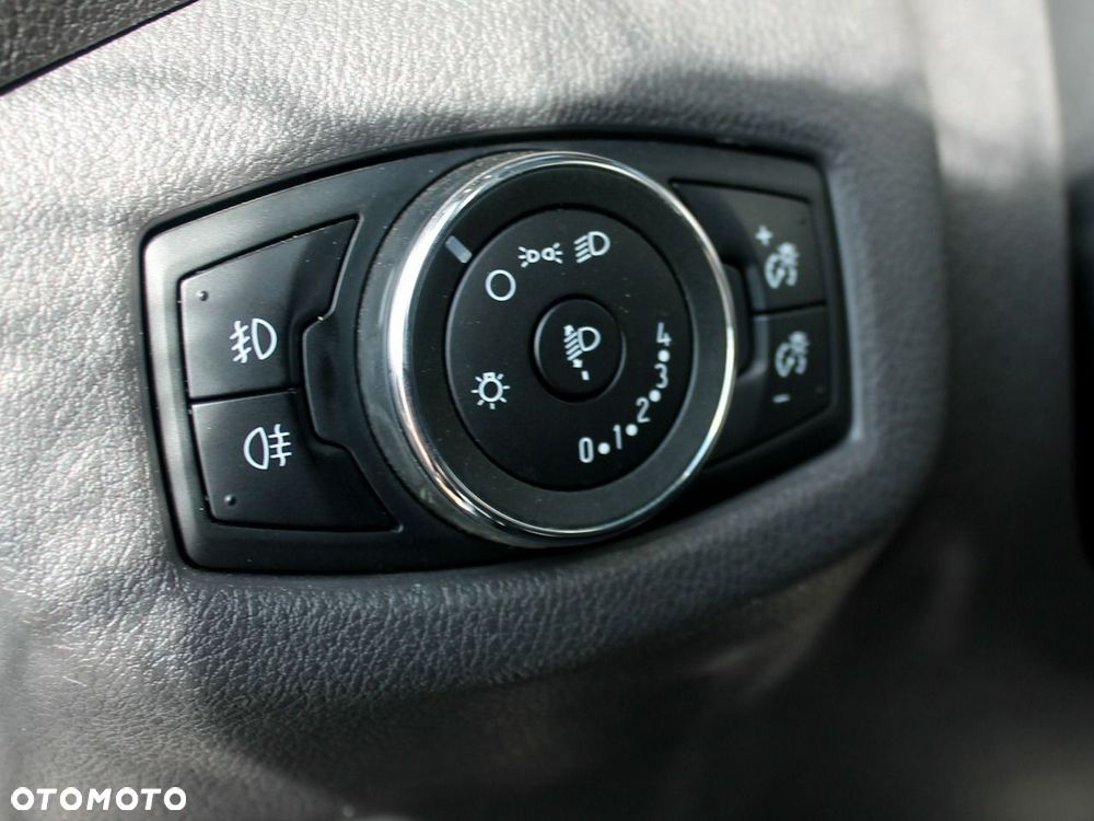 Ford Tourneo Connect - 18