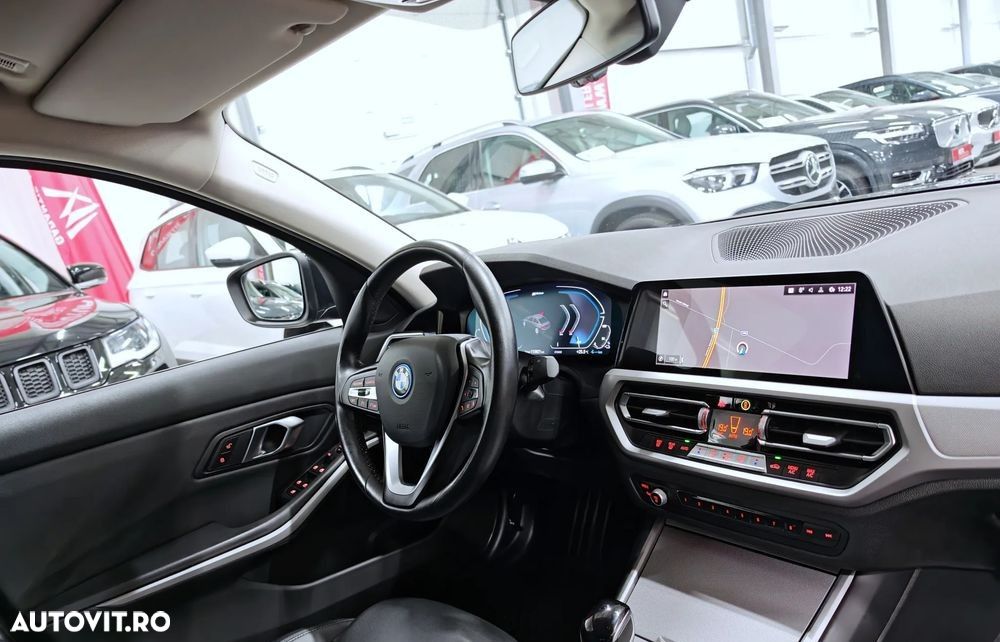 BMW Seria 3 330e Aut. Advantage - 6