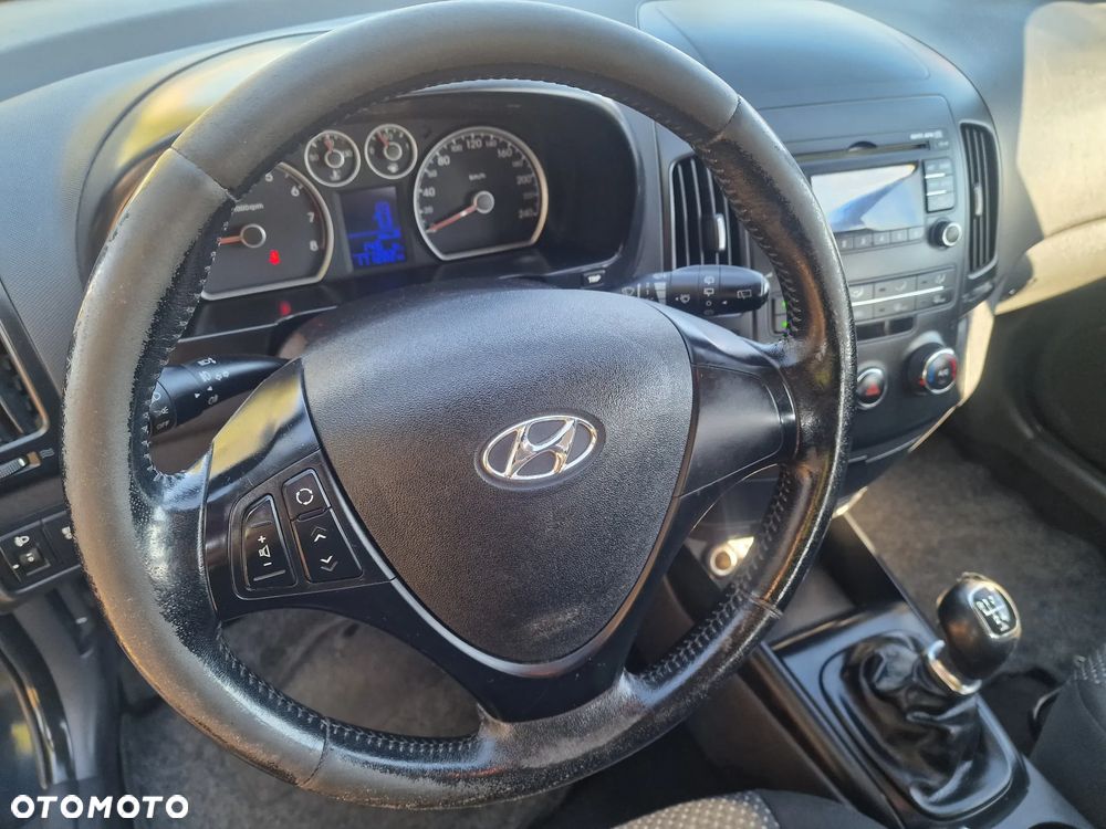Hyundai i30 1.4 Edition Plus - 10