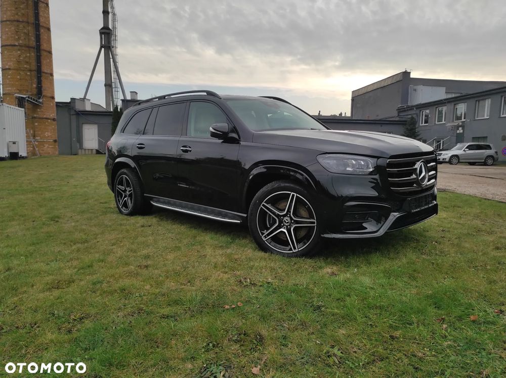 Mercedes-Benz GLS - 26