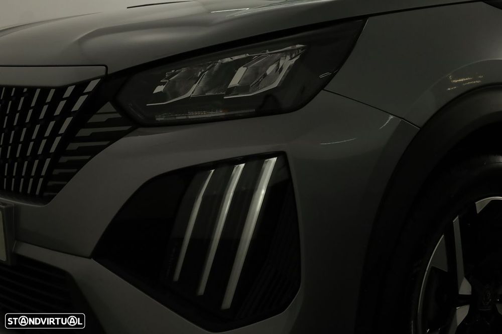 Peugeot 2008 1.2 PureTech Allure - 6