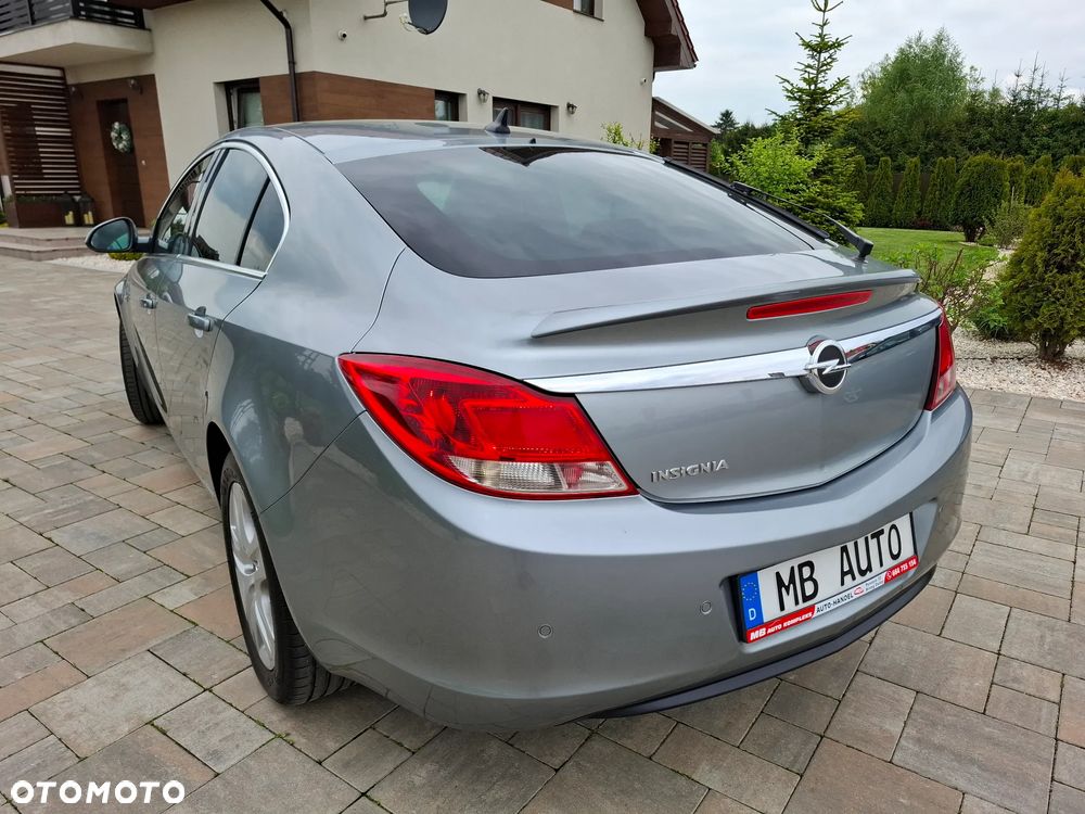 Opel Insignia 1.8 Design Edition - 16