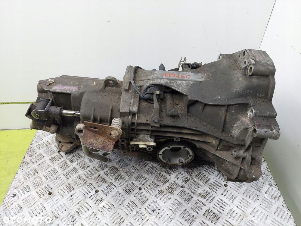 Skrzynia biegów Manualna Audi A4 B6 8E 2000-2004 1,6 8V B HFC 5 BIEGOWA - 8