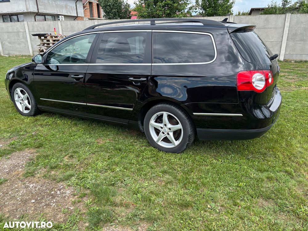Volkswagen Passat - 4