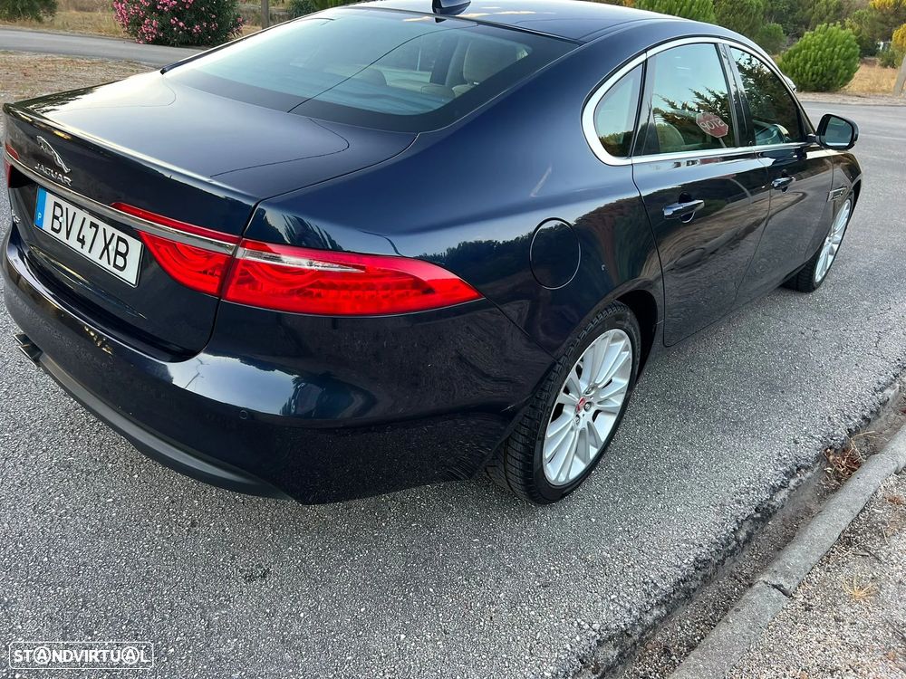 Jaguar XF 2.0 D Prestige Aut. - 6