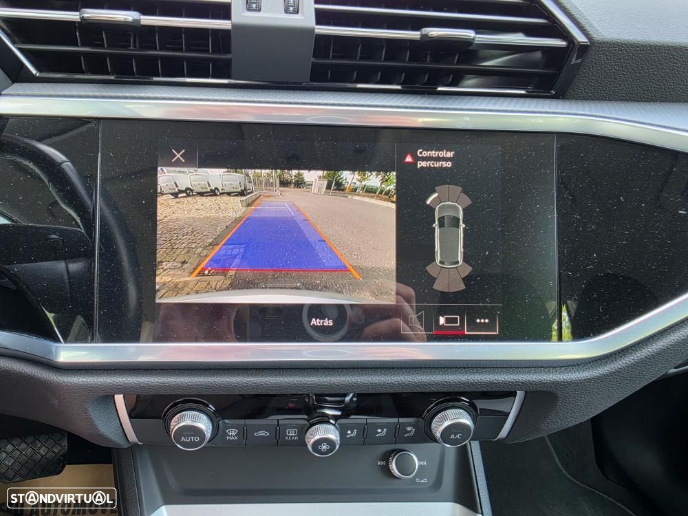 Audi Q3 45 TFSIe S tronic - 12