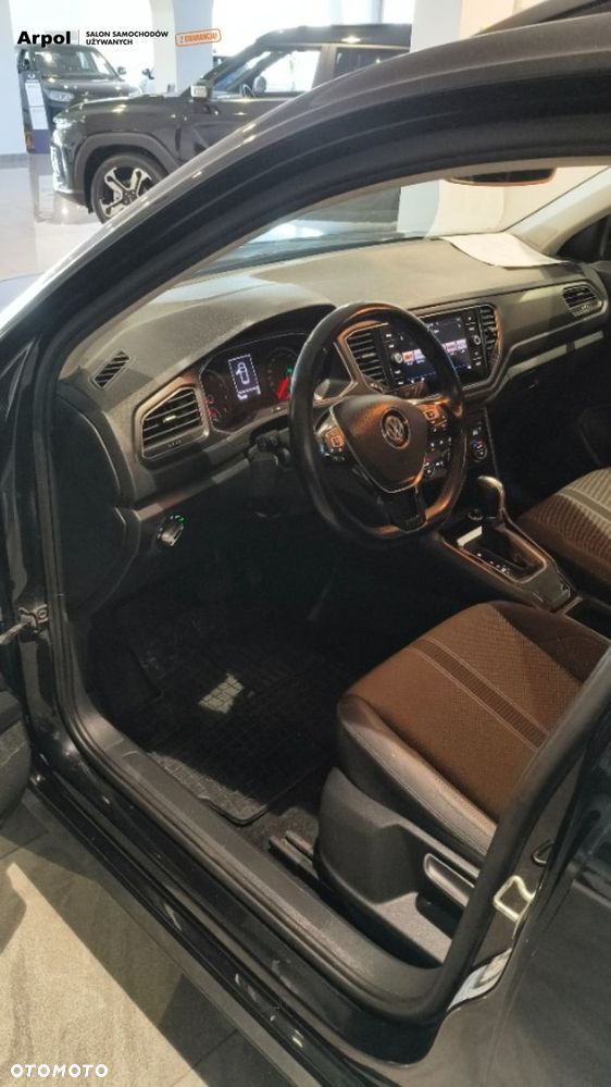 Volkswagen T-Roc - 10