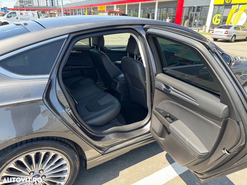 Ford Mondeo 2.0 TDCi Powershift Titanium - 17