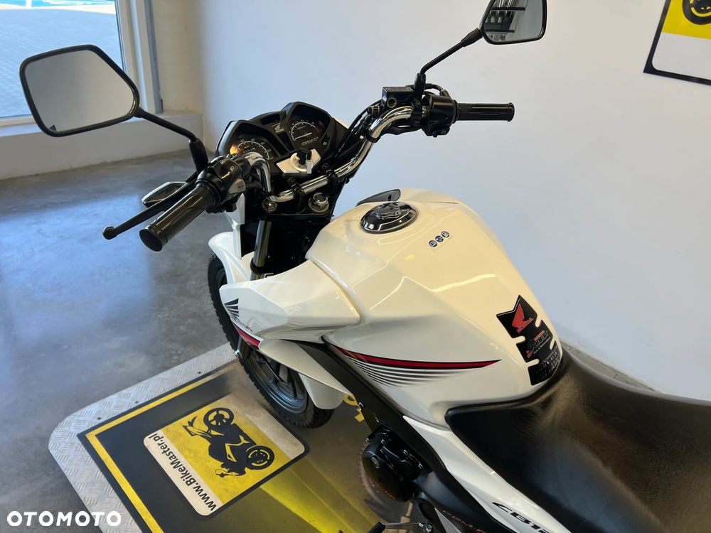 Honda CB - 17